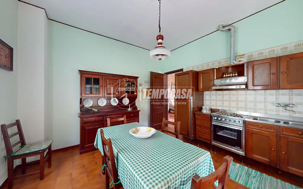 Kitchen - Independent Villa with Garden in Moretta