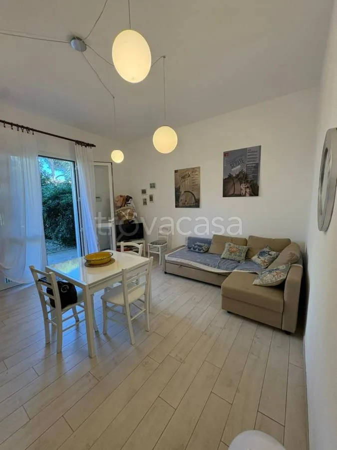 Soggiorno - Ground Floor Bilocale with Private Garden in Comacchio