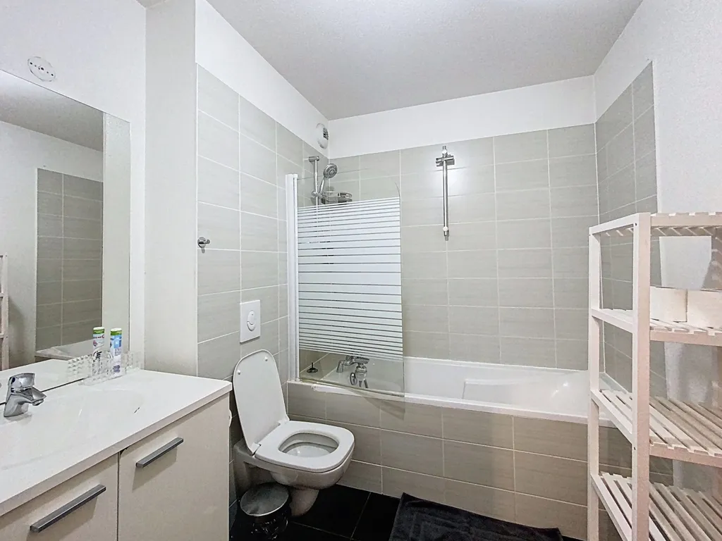 Bathrooms - Modern Flat with Terrace near Place d'Haguenau