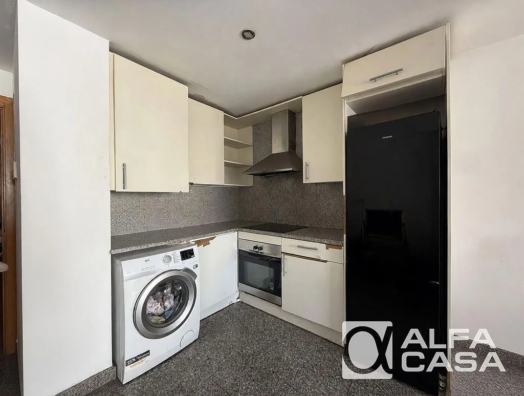 Cuisine - Apartment with Pool near Fenals Beach