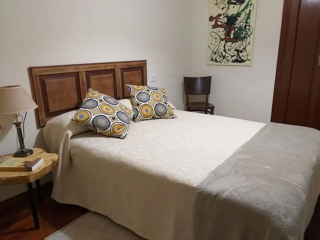 Magamistoad - Furnished Flat with Garage in Chantada