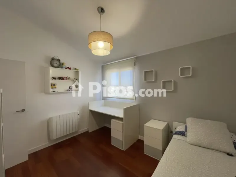Chambres - Modernised Duplex with Mountain View in Beniparrell