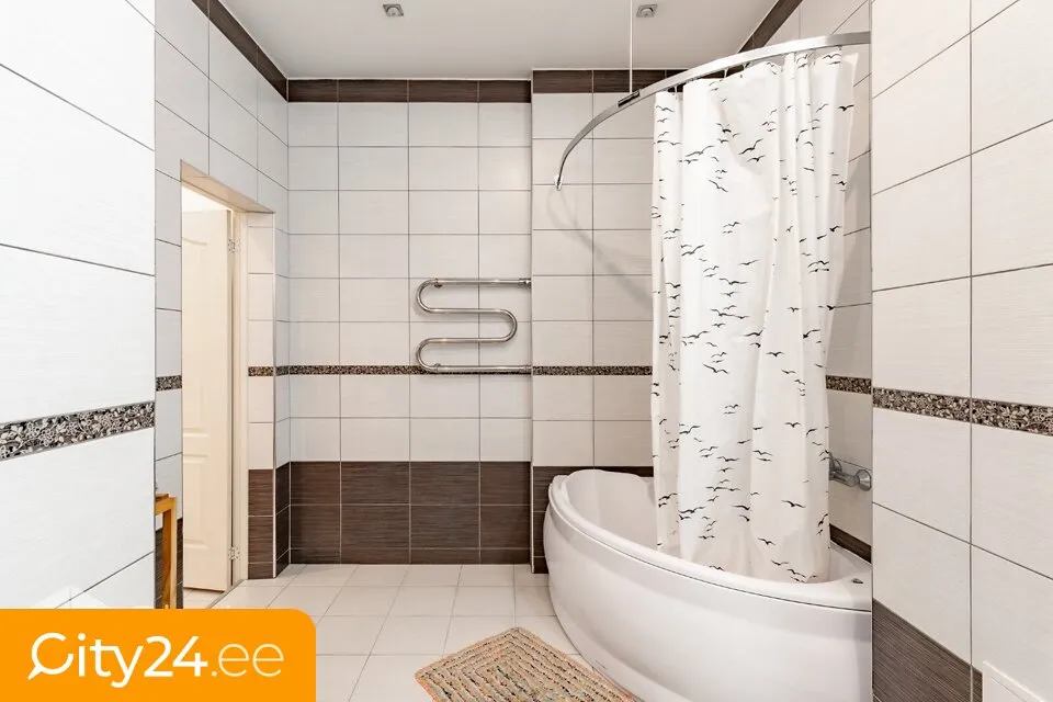 Bagni - Renovated Flat with Central Location in Riga