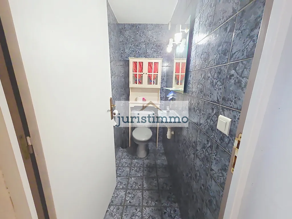 Bathrooms - Two-Home Property with Panoramic Pool in Uchaux