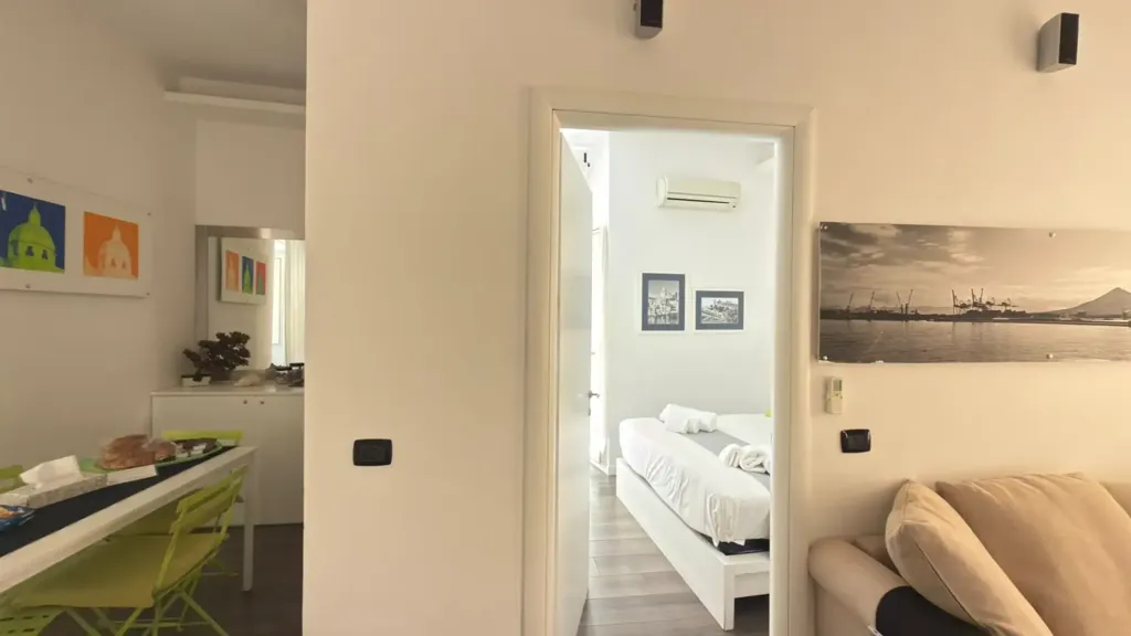 Magamistoad - Rustic-Style Flat with Balcony in Naples Centre