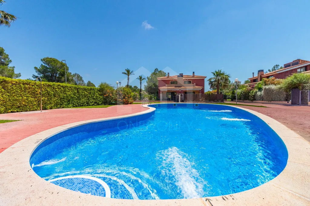 Piscine - Duplex with Pool View in El Casalot-Bonmort