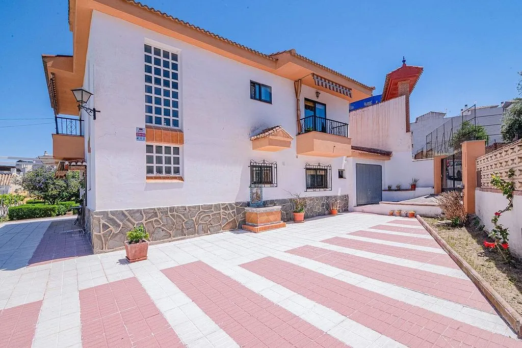 Välivaade - Chalet with Pool and Garden in Cajar