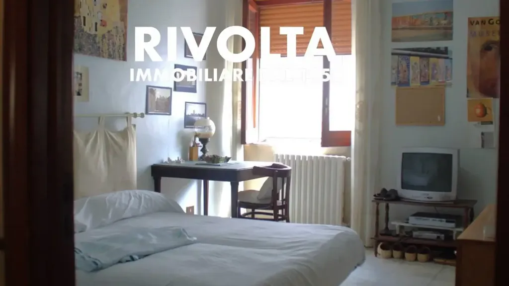 Chambres - Three-Storey House with Shop in San Giuseppe Vesuviano