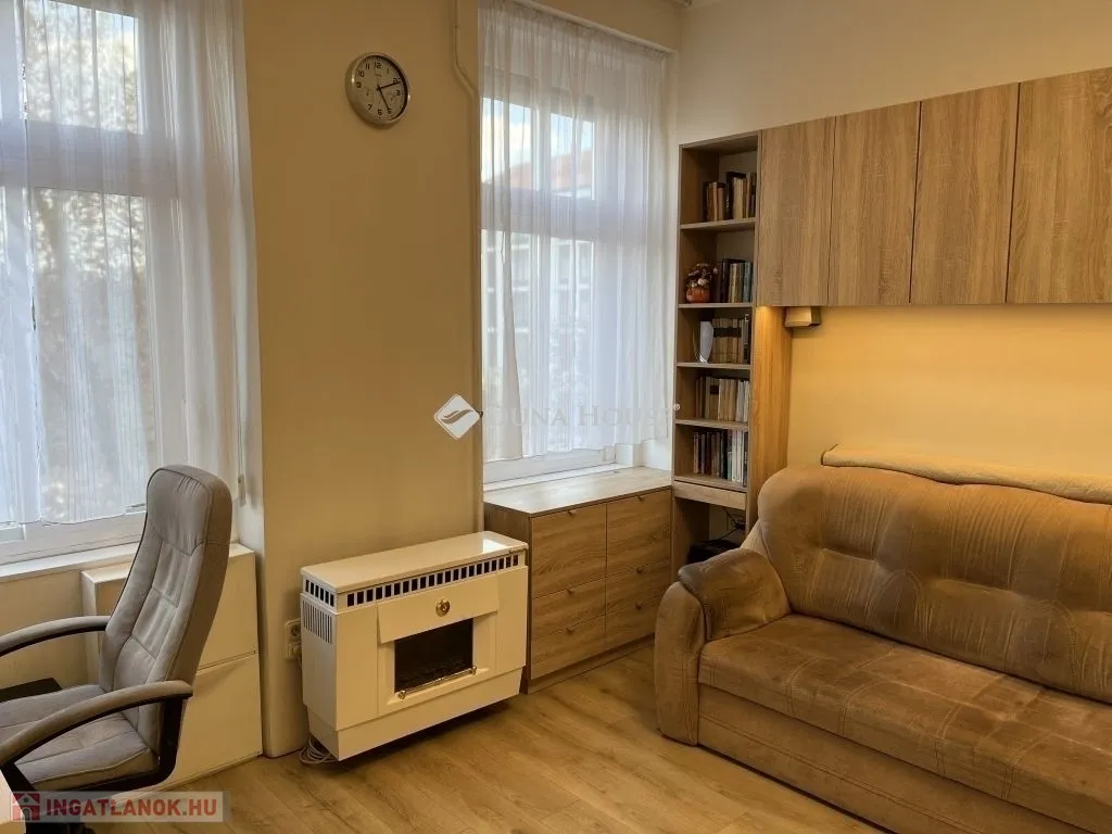 Elutuba - Apartment with Gallery near Orczy Park, Budapest