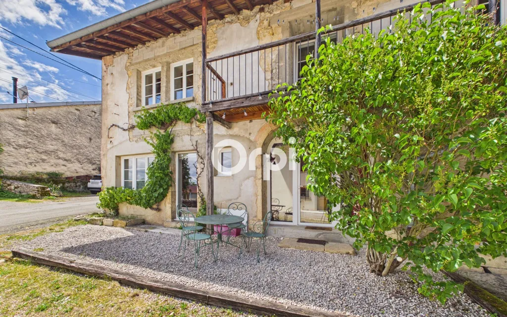 Exterior - Renovated Farmhouse with Garden in Vescles