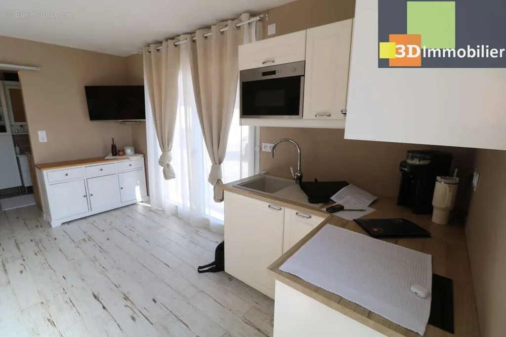 Kitchen - Recent Bungalow with Garden near Mouchard