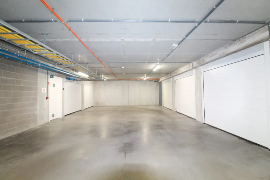 Garage - Appartement moderne et lumineux à Ingelmunster