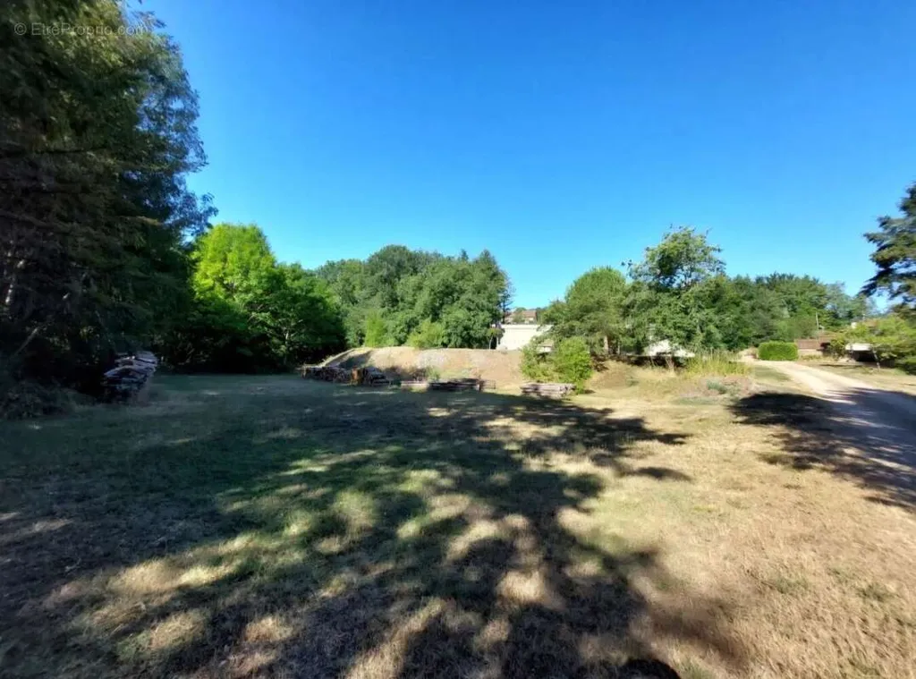 Giardino - Forest Property with Pool in Valdivienne