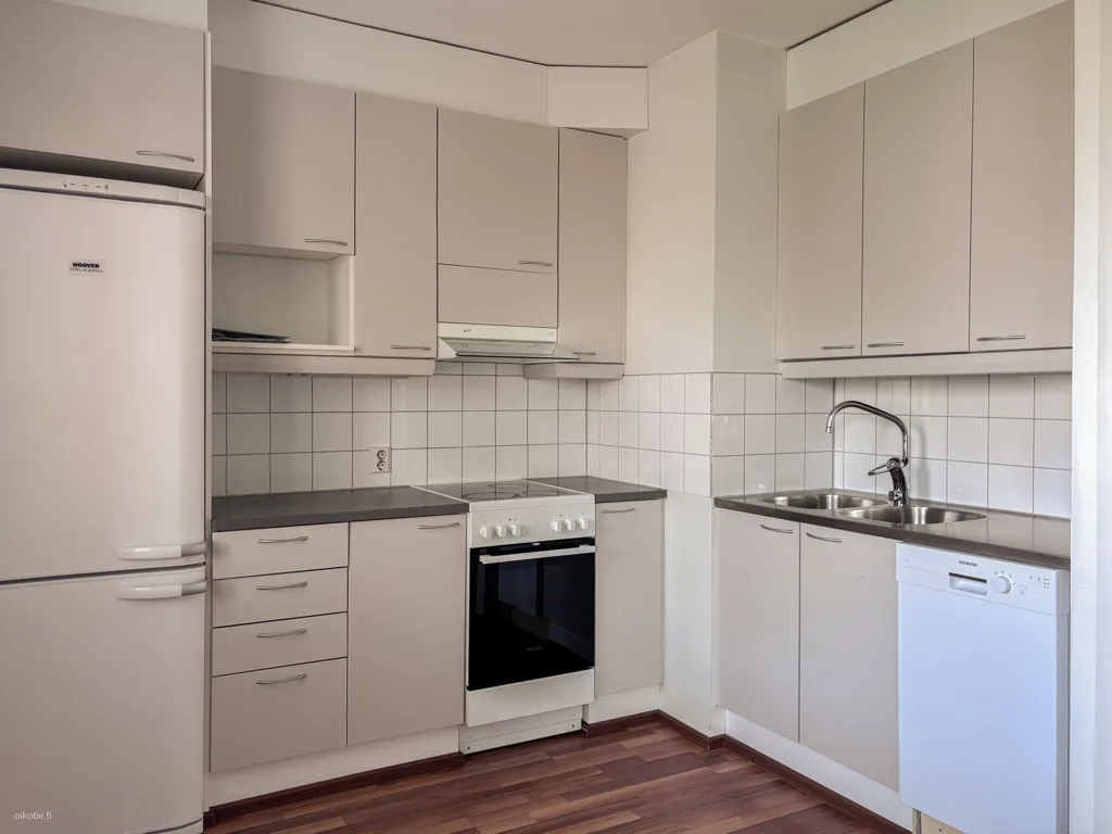 Cuisine - Bright Studio with Balcony in Oulu's Tuira