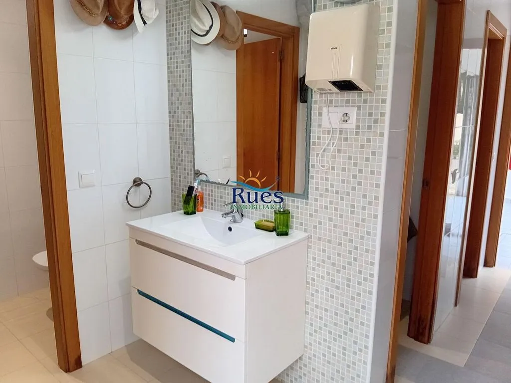 Vannitoad - Modern Chalet with Pool near Jaume I Beach