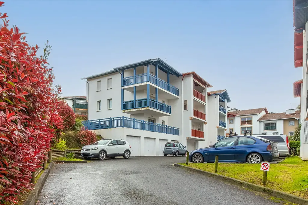 3-toaline korter asukohas Hendaye