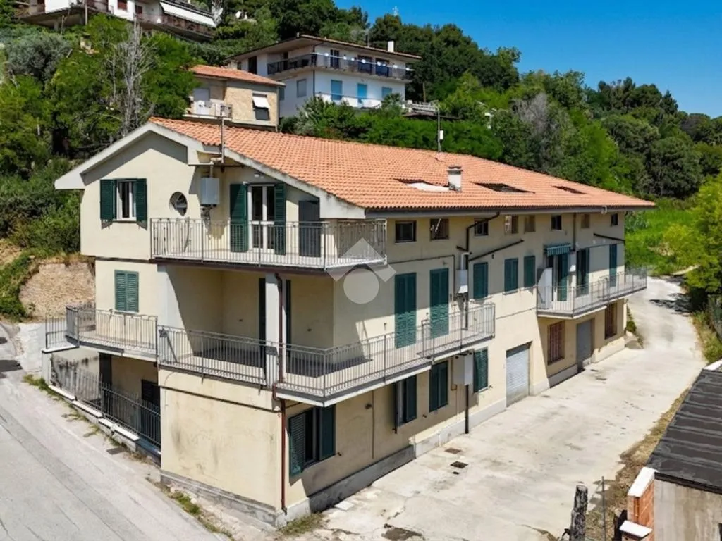 Vue aérienne - Palazzo with Seafront Proximity in Grottammare