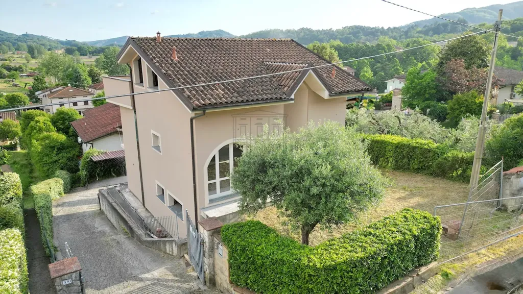 Vue aérienne - Newly Constructed Villa in Lucca's Hills