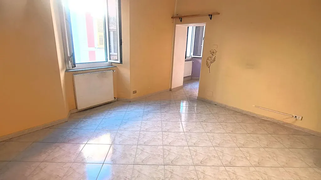 Toad - Spacious Apartment with Central Location in Campomorone
