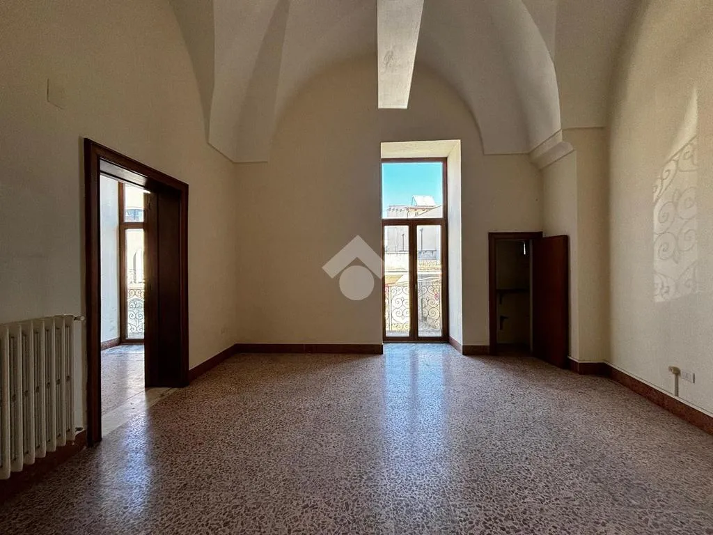 Pièces - Office Space with Starry Ceilings in Francavilla Fontana