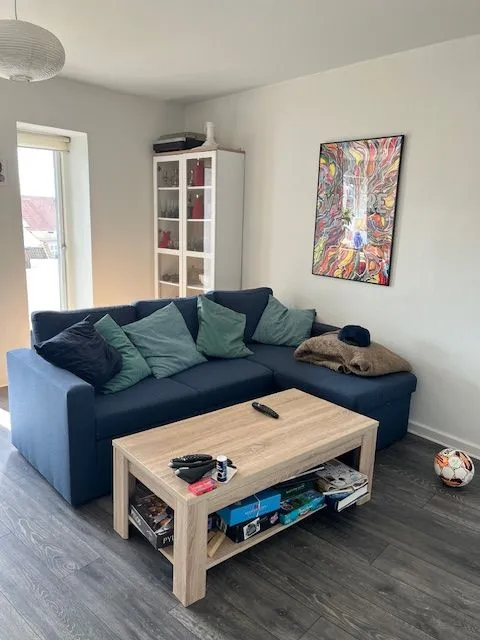 Elutuba - 2-Bedroom Flat with South-Facing Balcony in Central Area