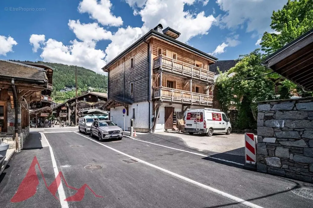 Extérieur - Appartement Rénové avec Balcon au Centre de Morzine