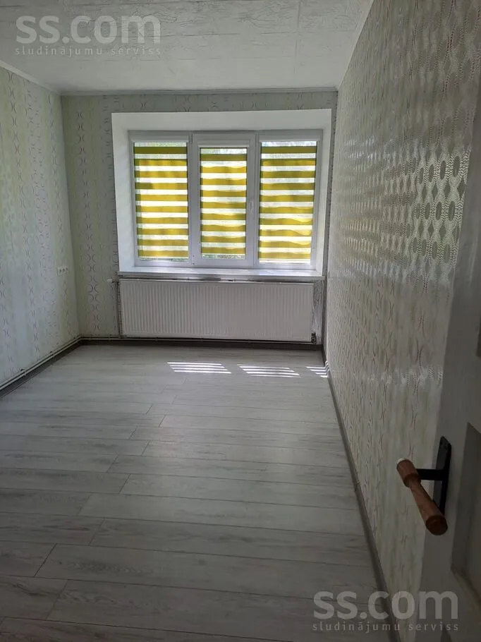Pièces - Modernised Flat with Storage Shed in Alsviķi