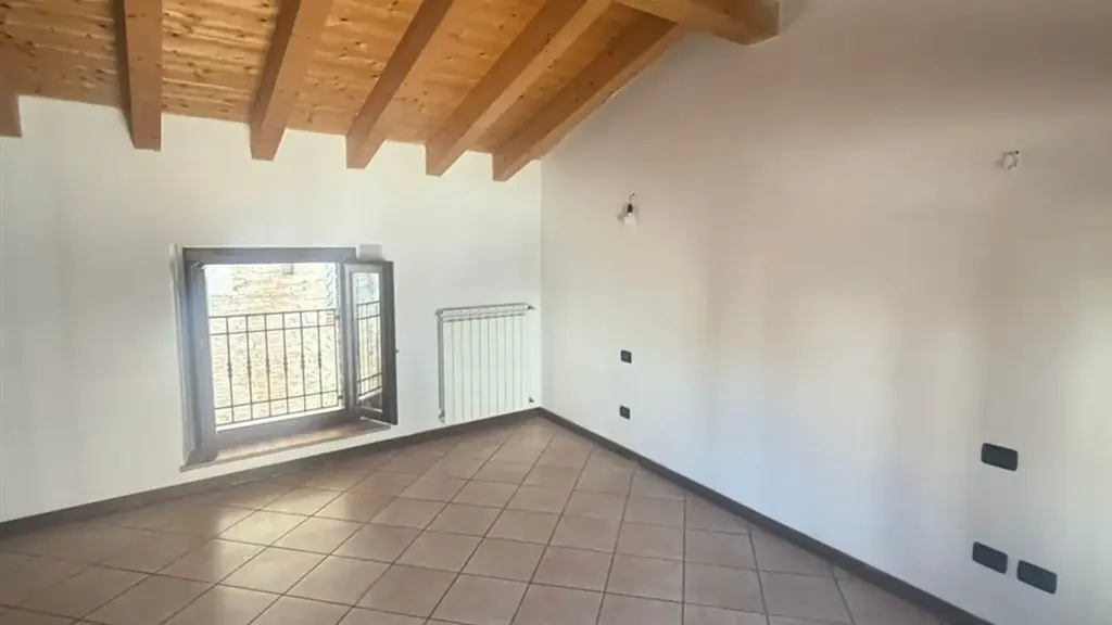 Appartement 3 pièces à IT