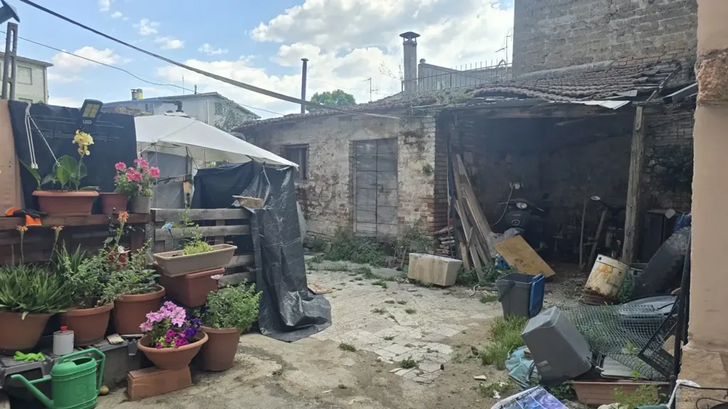 Aed - Independent House with Private Garden in Terni
