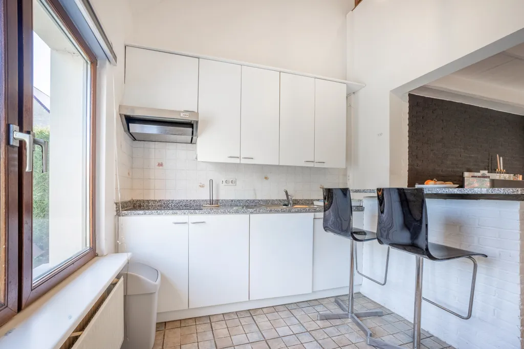 Cucina - Renovated House with Equestrian Facilities in Oudenburg