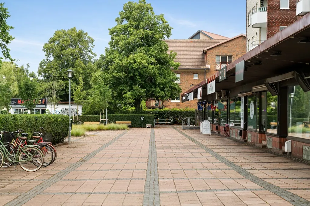 Well-Maintained Co-Op Salon in Malmö