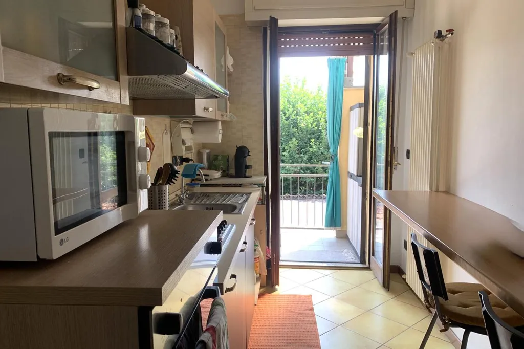 Kitchen - Duplex Apartment with Balcony in Monza
