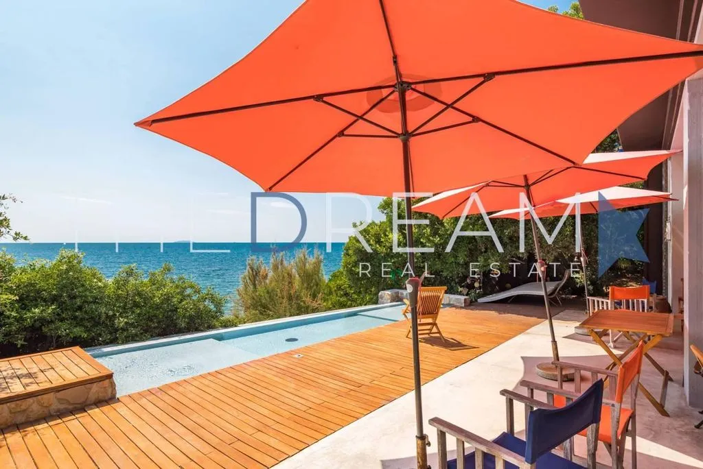 Piscine - Luxury Villa with Private Dock in Rosignano Marittimo