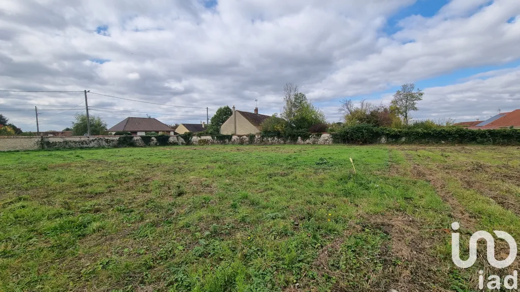 Aed - Buildable Plot with 22.59m Facade in Corquilleroy