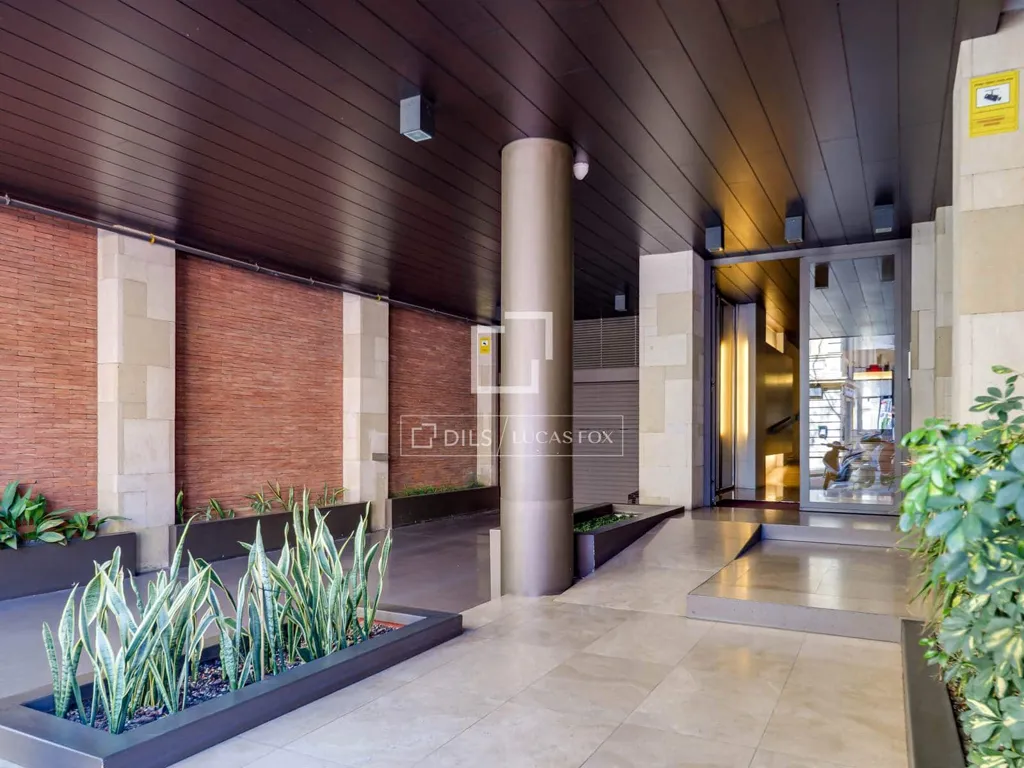 hallway_entrance