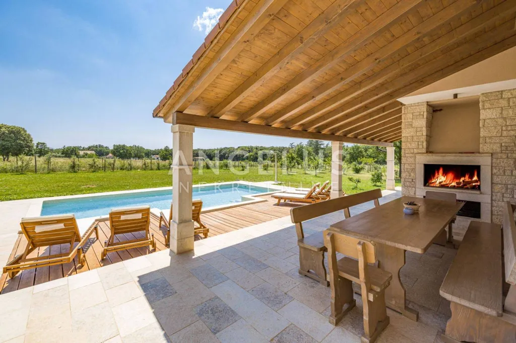 Terrazza - Rustic Villa with Pool near Pula