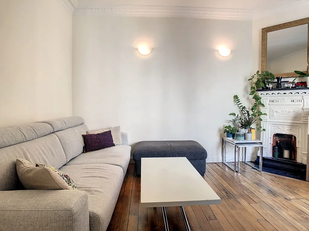 Elutuba - 2-Bedroom Parisian Flat with Courtyard View