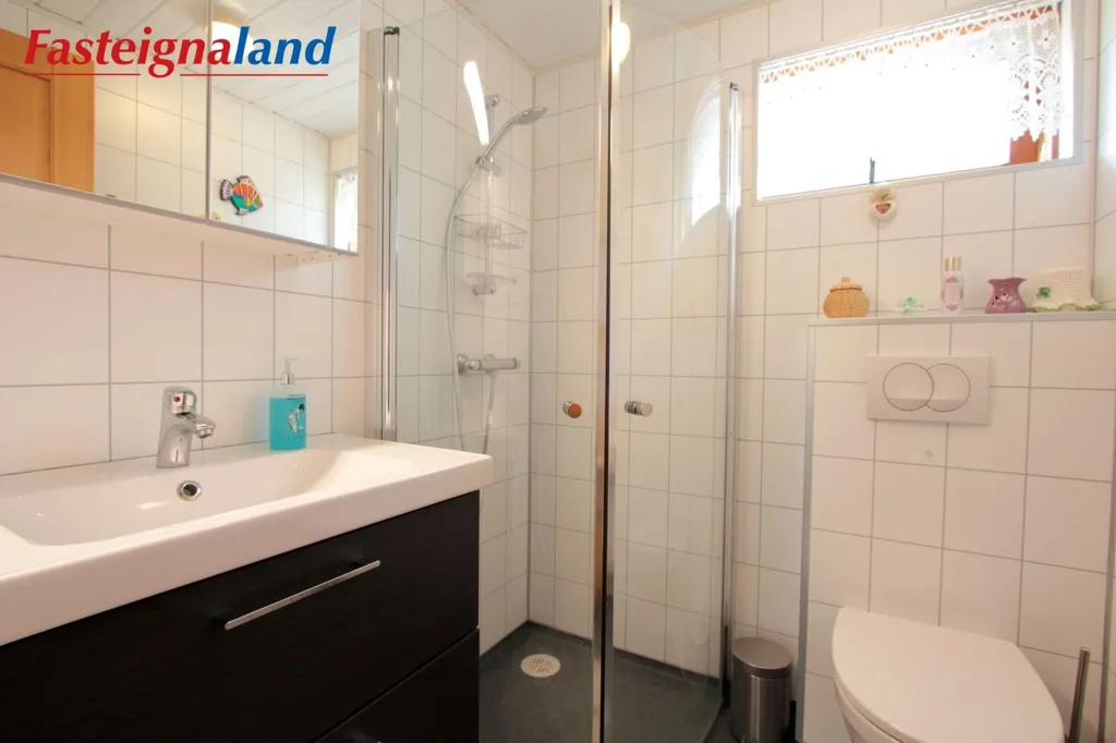 Vannitoad - Summerhouse with Pool in Selfoss