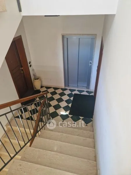 Pièces - Duplex Apartment with Private Garden in Modena