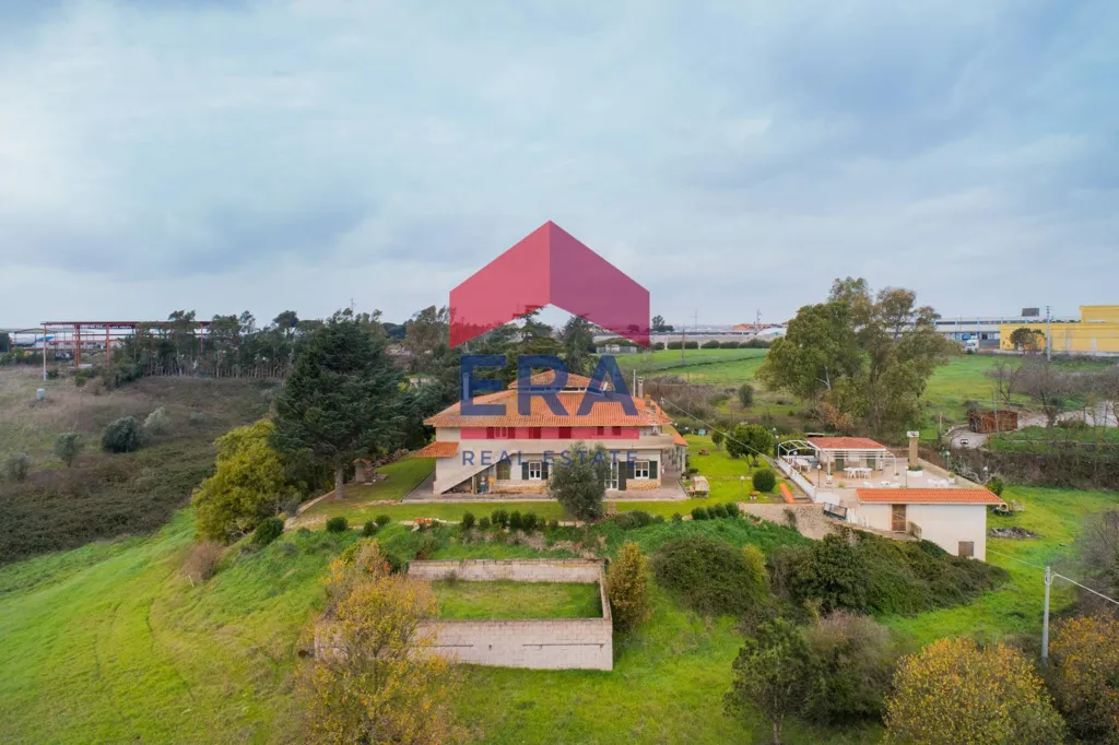 Vue aérienne - Villa with 4.5-Hectare Park in Ardea