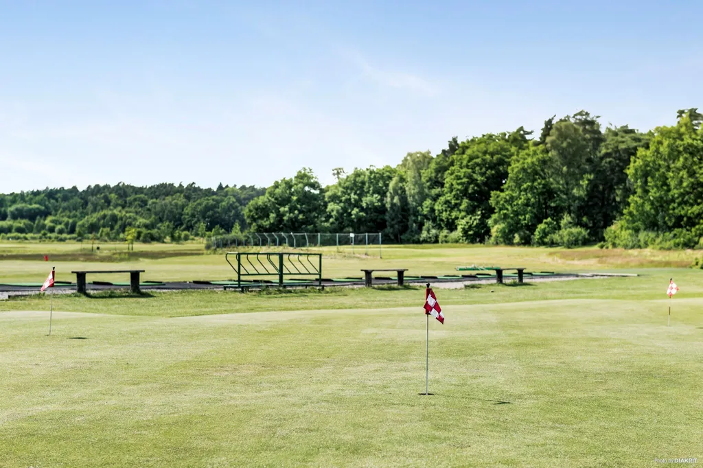 Jardin - Plot with Scenic View in Hässelby Södra Villastad