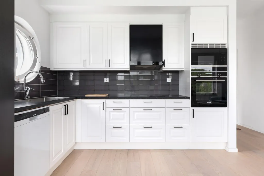 Cucina - Modern Flat with Balcony in Skedala