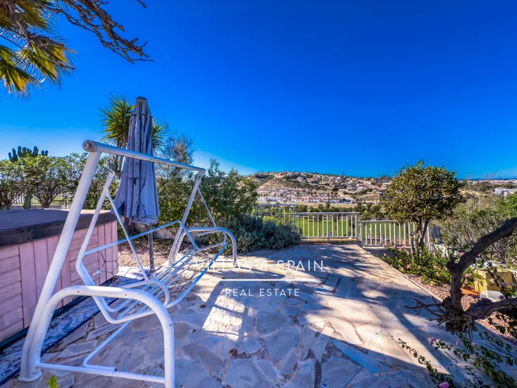 Giardino - Villa with Golf Course Views in Ciudad Quesada