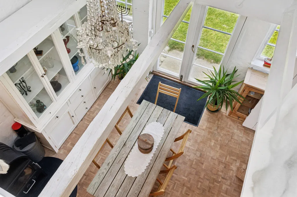 Salle à manger - Conservation-Grade Lighthouse Farmhouse on West Coast