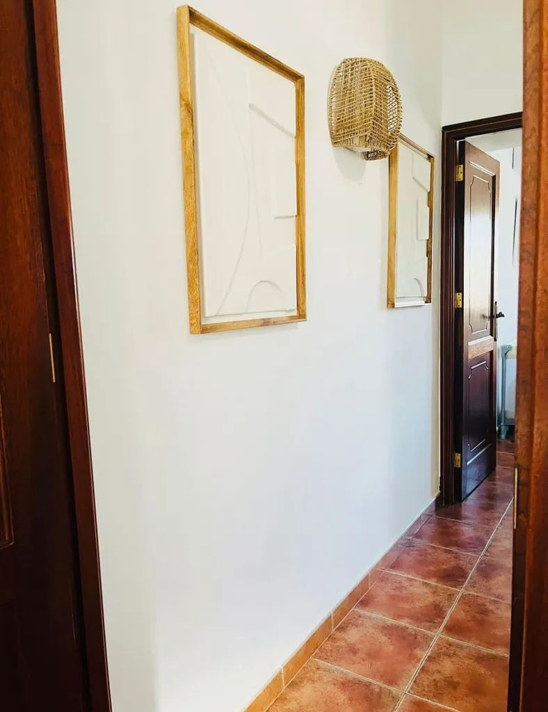 hallway_entrance