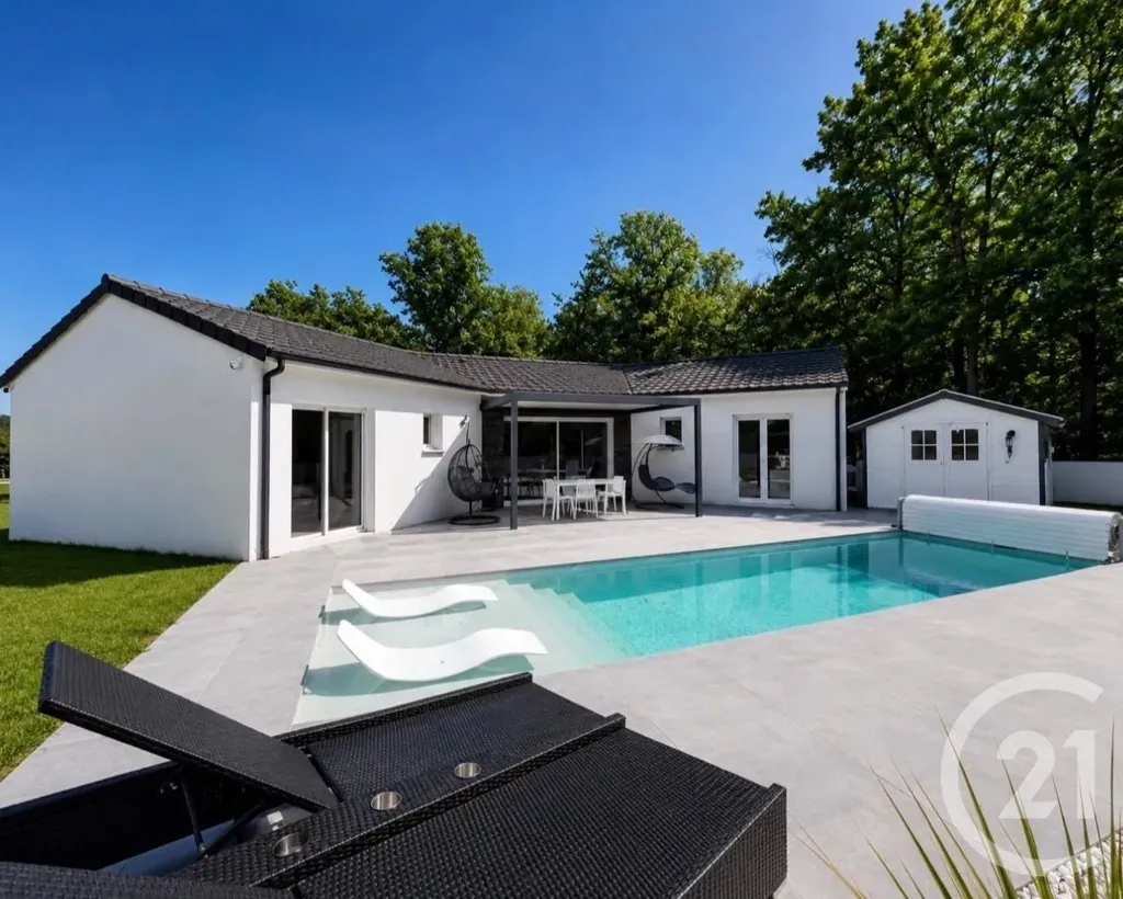 Piscine - Maison Contemporaine avec Piscine à Bonnetan