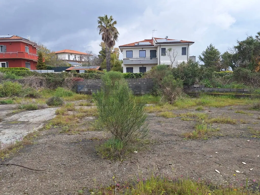 Jardin - Agricultural Land with Dual Access in Mascalucia