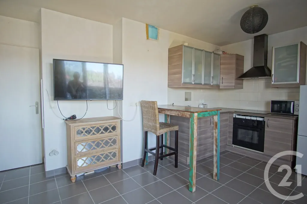 Köök - Studio with Balcony in Choisy-le-Roi