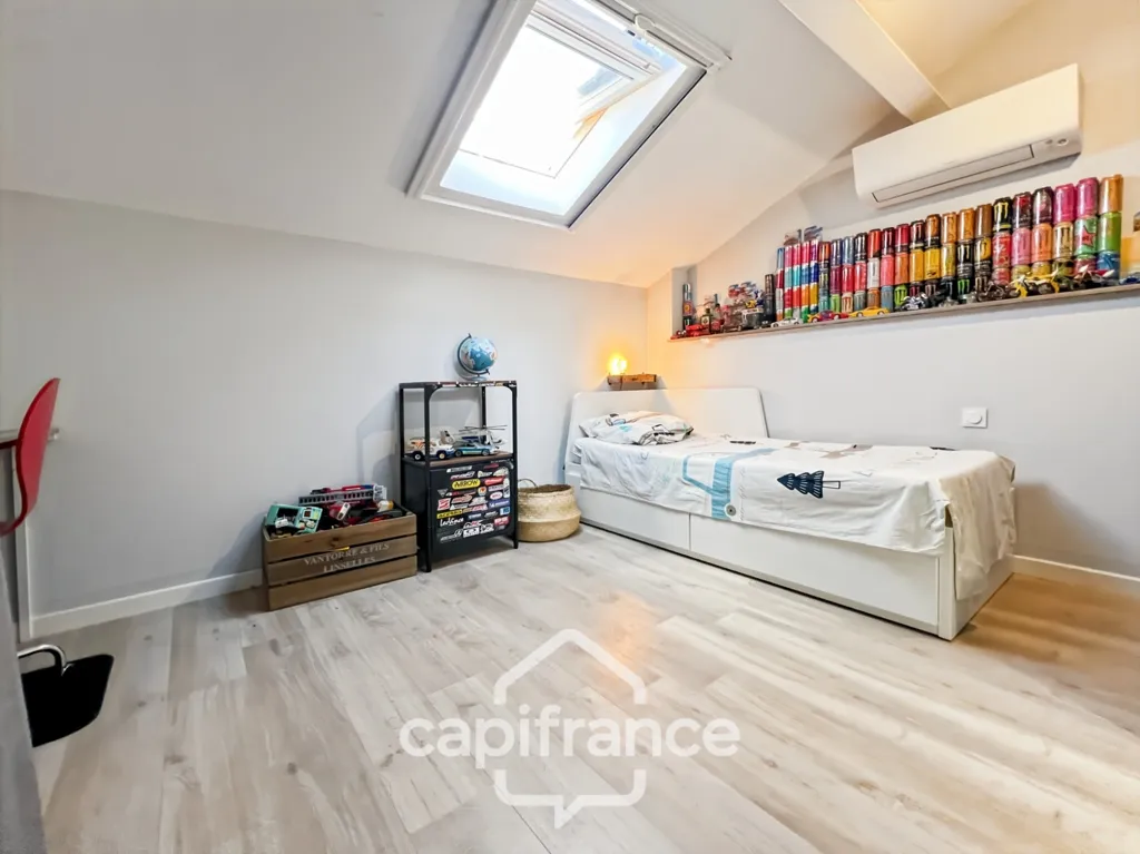 Magamistoad - Contemporary House with Pool in La Garde