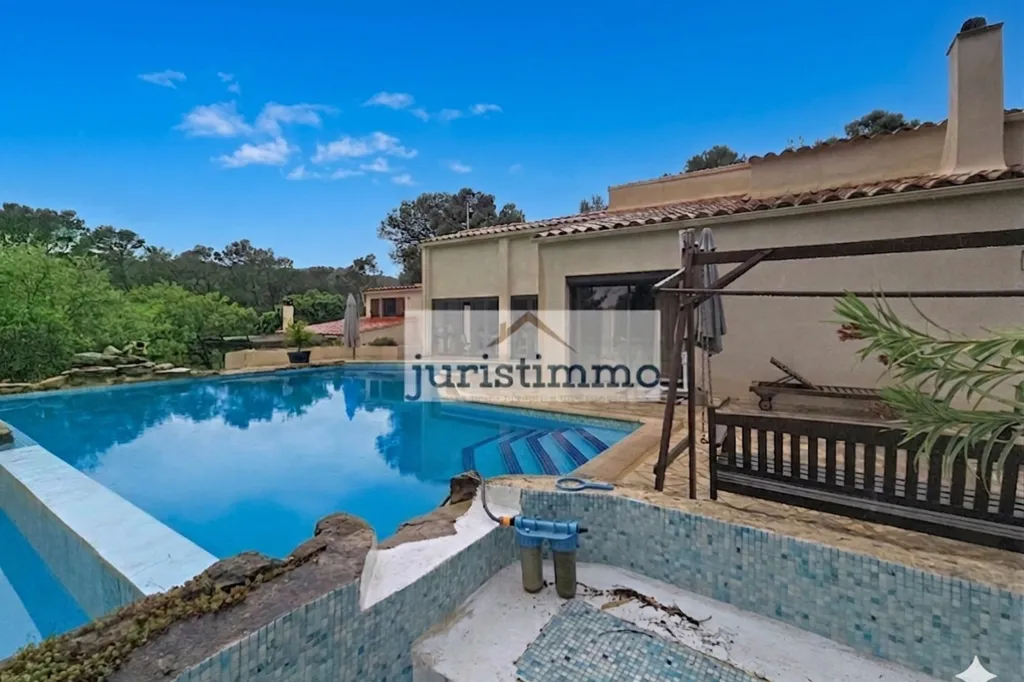 Pool - Two-Home Property with Panoramic Pool in Uchaux